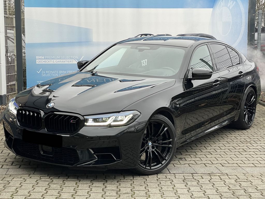 BMW M5 Competition sedan | V8 biturbo 600 koní | xDrive | předváděcí auto skladem | ihned k předání | sportovně luxusní byznys sedan | max výbava | super cena | nákup online | auto eshop | AUTOiBUY.com